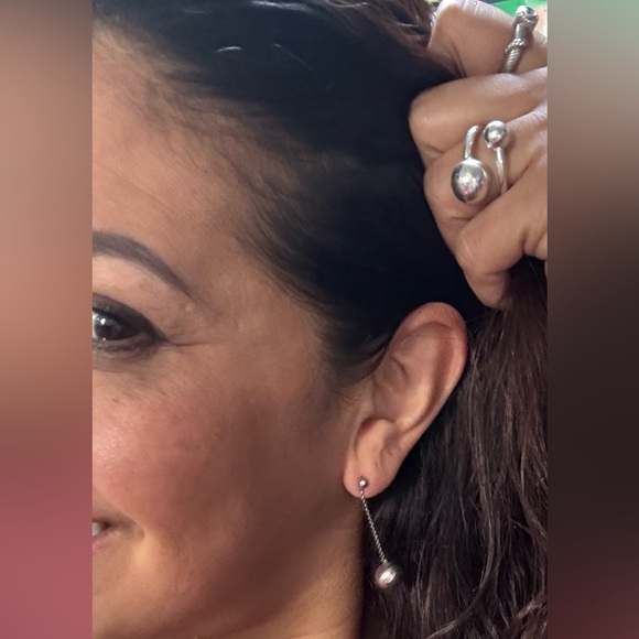 TIFFANY & Co Earrings - Picture 8 of 9